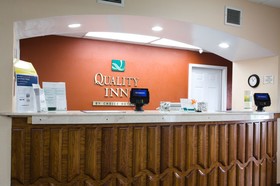 La Quinta Inn & Suites by Wyndham Fayetteville I-95