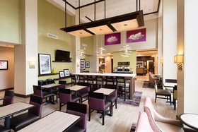 Hampton Inn & Suites Fayetteville