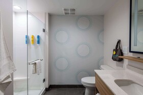 Tru by Hilton Fayetteville Fort Liberty