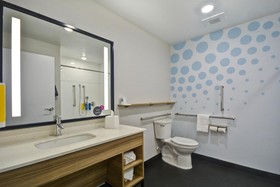 Tru By Hilton Fayetteville I 95