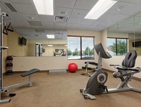 Cross Creek Inn & Suites