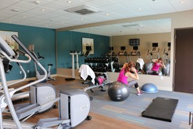 Holiday Inn Express & Suites Hendersonville SE - Flat Rock