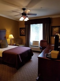 Mountain Lodge & Conference Center