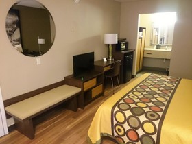 Super 8 by Wyndham Asheville Airport