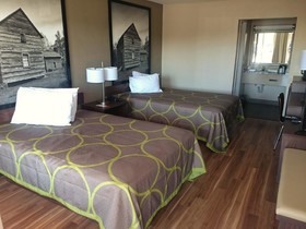 Super 8 by Wyndham Asheville Airport