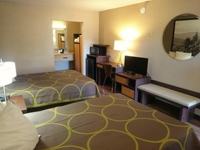 Super 8 by Wyndham Asheville Airport