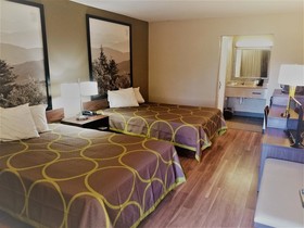 Super 8 by Wyndham Asheville Airport