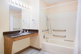 Baymont by Wyndham Forest City