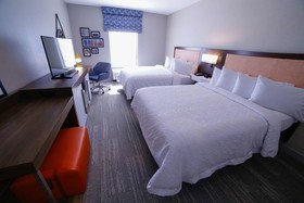 Hampton Inn & Suites Forest City
