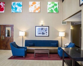 Comfort Inn & Suites