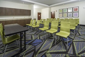 Holiday Inn Express Clayton (SE Raleigh)