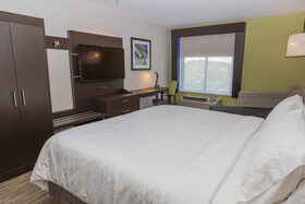 Holiday Inn Express Clayton (SE Raleigh)