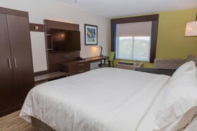 Holiday Inn Express Clayton (SE Raleigh)