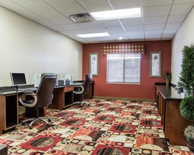 Fairfield Inn & Suites Greensboro Coliseum Area