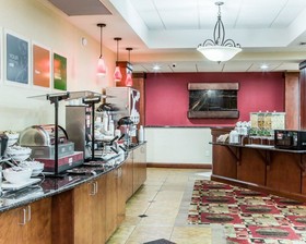Fairfield Inn & Suites Greensboro Coliseum Area