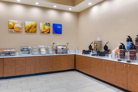 Comfort Suites Greensboro-High Point