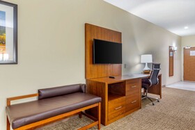 Comfort Suites Greensboro-High Point