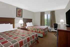 Days Inn by Wyndham Greensboro NC