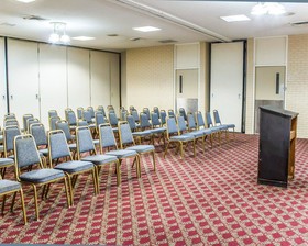 Econo Lodge & Suites