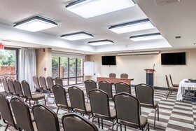 Four Points by Sheraton Greensboro Airport