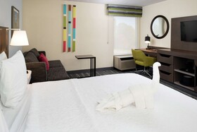 Hampton Inn Greensboro Airport