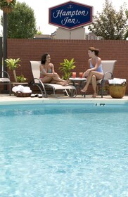 Hampton Inn Greensboro Airport