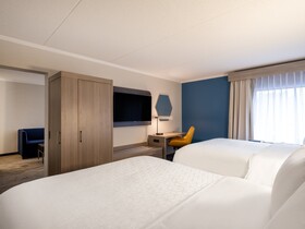 Holiday Inn Express Greensboro (I-40 @ Wendover)