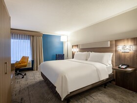 Holiday Inn Express Greensboro (I-40 @ Wendover)