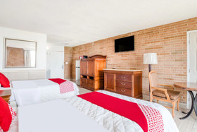 Bravo Inn Greensboro