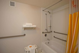 La Quinta Inn & Suites by Wyndham Greensboro NC