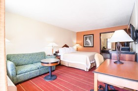 OYO hotel Greensboro east I 40