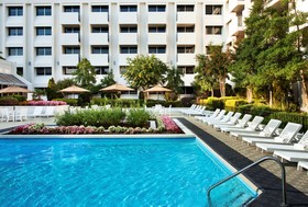 Sheraton Greensboro at Four Seasons