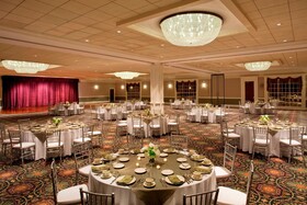 Sheraton Greensboro at Four Seasons