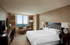Sheraton Greensboro at Four Seasons