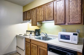 Studio 6 Greensboro