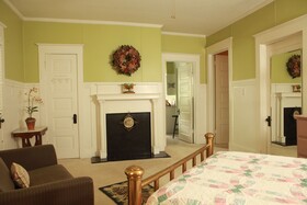 The Dailey Renewal Retreat Bed & Breakfast