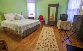 The Dailey Renewal Retreat Bed & Breakfast