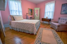 The Dailey Renewal Retreat Bed & Breakfast