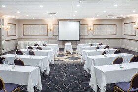 Wyndham Garden Greensboro