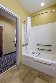 Microtel Inn & Suites by Wyndham Greenville/University Med