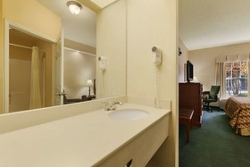 Baymont by Wyndham Henderson Oxford