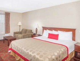 Ramada by Wyndham Hendersonville