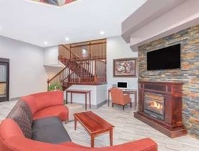 Ramada by Wyndham Hendersonville