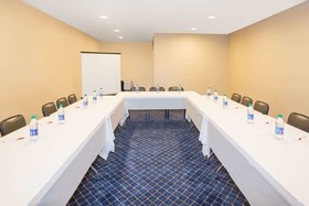 Ramada by Wyndham Hendersonville