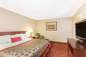 Ramada by Wyndham Hendersonville