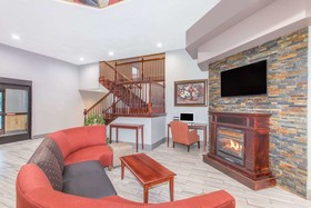Ramada by Wyndham Hendersonville