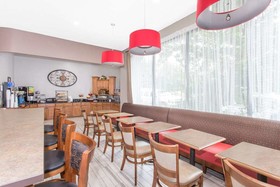 Ramada by Wyndham Hendersonville