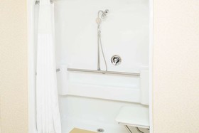 Ramada by Wyndham Hendersonville