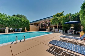 Best Western Hickory