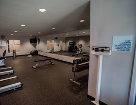 Holiday Inn Express Hickory - Hickory Mart